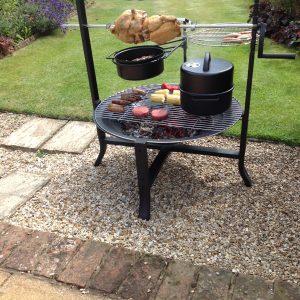 Buffalo-steel firepit with rotisserie
