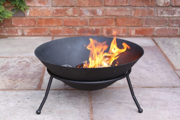 Medium cast-iron fire bowl